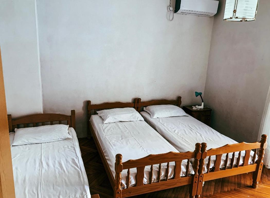 Peaceful, Cosy Tivat Guesthouse エクステリア 写真