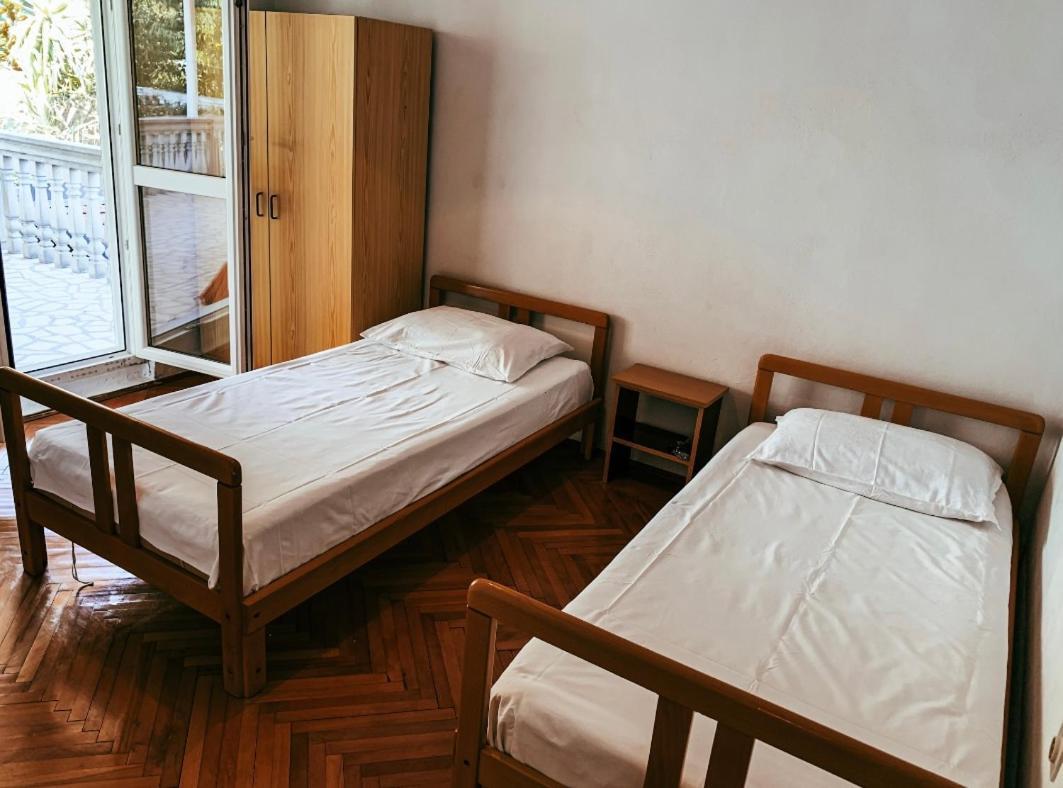 Peaceful, Cosy Tivat Guesthouse エクステリア 写真
