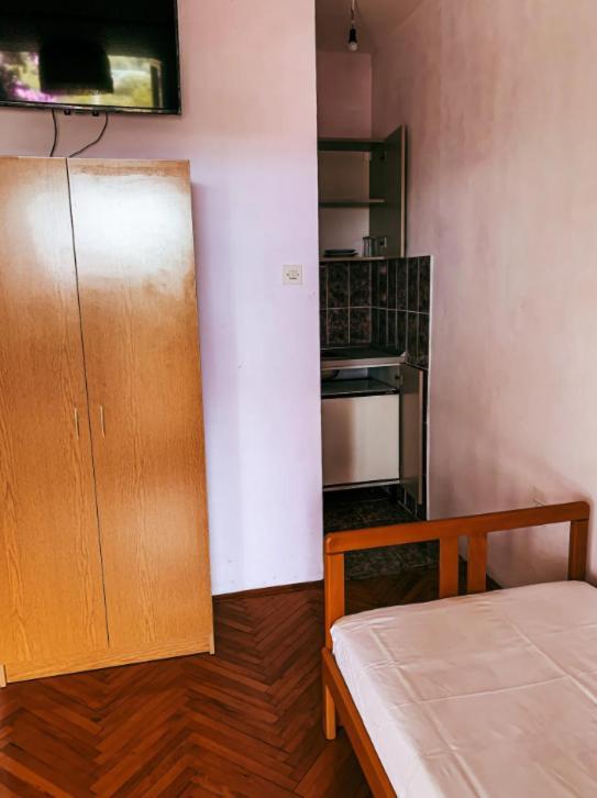 Peaceful, Cosy Tivat Guesthouse エクステリア 写真